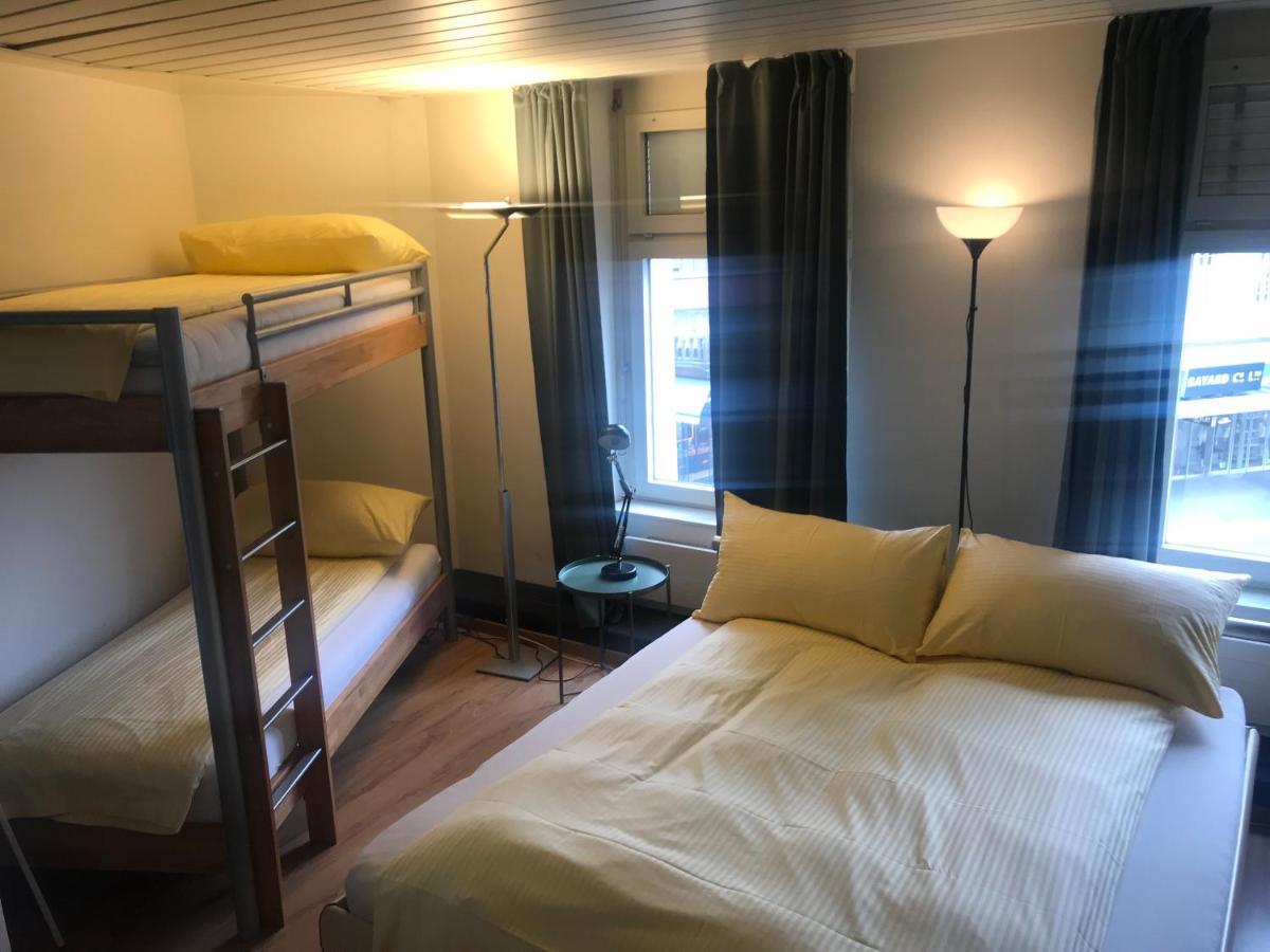 King Hostel *